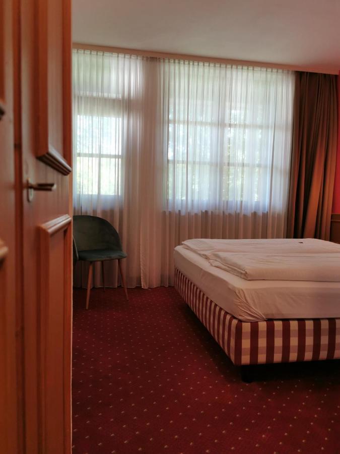 Landhotel Oelmuehle Mombris Exterior photo