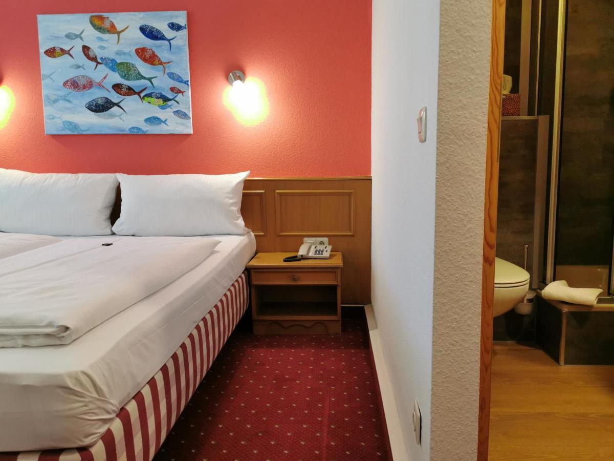 Landhotel Oelmuehle Mombris Exterior photo