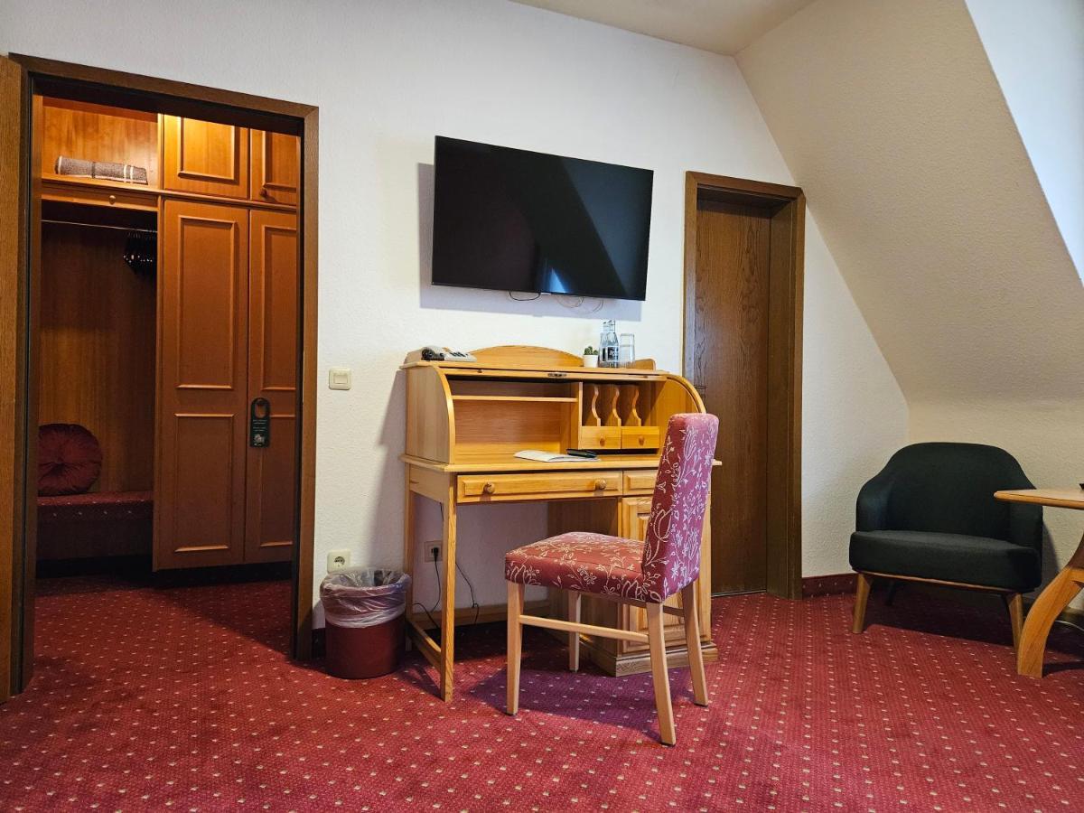 Landhotel Oelmuehle Mombris Exterior photo